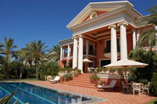 impressive-mansion-panoramic-views-thumb
