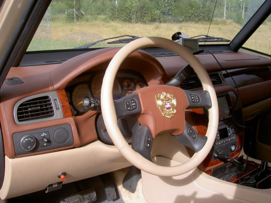dartz-gold-luxury-armoured-car